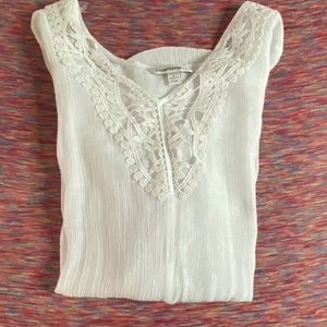 WHITE LONG SLEEVE BLOUSE SIZE L
